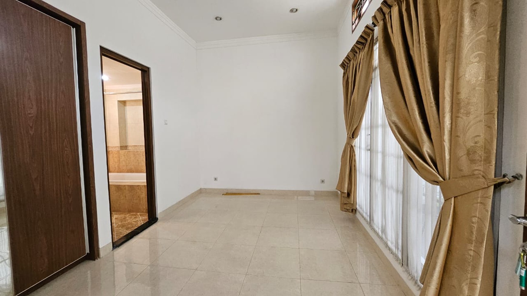 Rumah Lokasi Exclusive di Senayan Bintaro Jaya