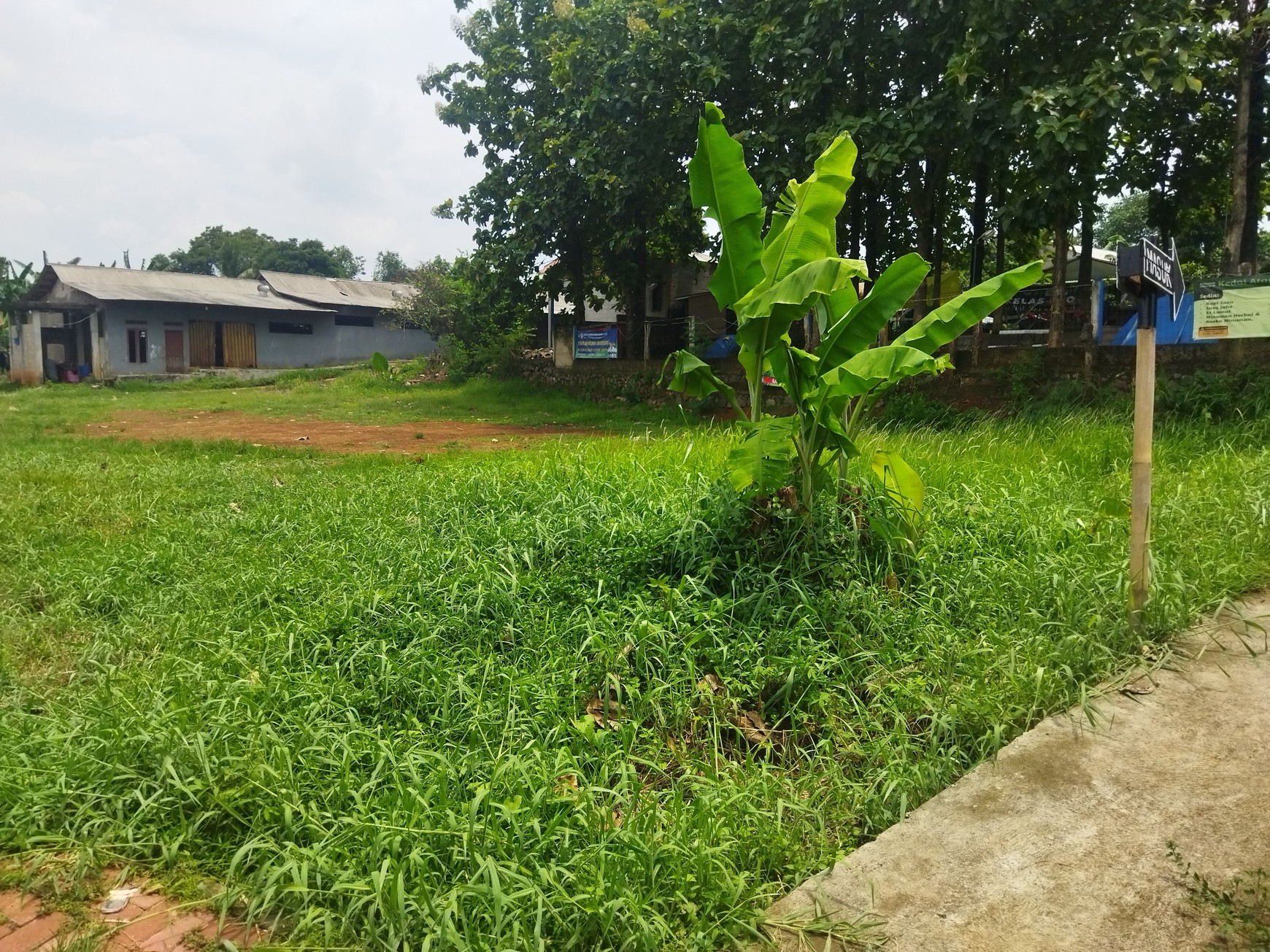 Kavling Tepi Danau Untuk Rumah atau Komersil Dekat Shilla Sawangan Depok
