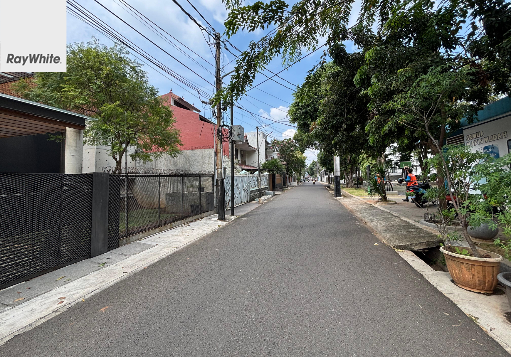 FOR SALE Rumah Hitung Tanah Komplek Gudang Peluru Tebet Jakarta Selatan