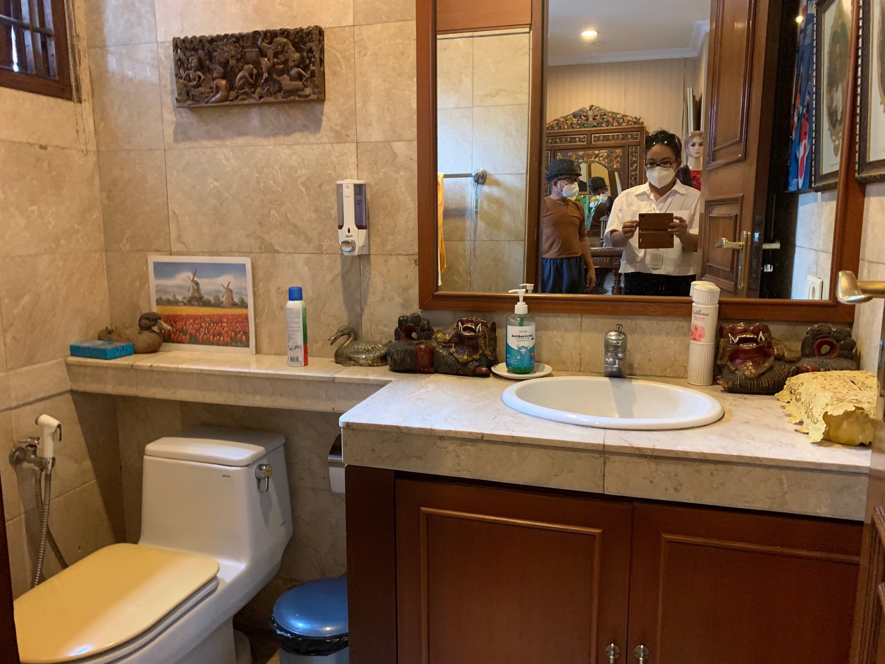 Di Jual Rumah Jl. Cilandak 1 Ujung - Mewah dan Klasik By Hadi Prana