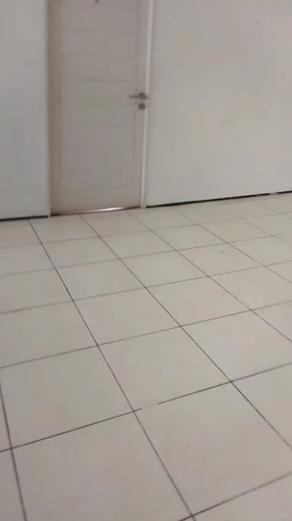 Rumah Usaha dengan potensi besar!! Disewakan hanya lantai 2 saja di jalan Seruling (terusan Kopyor), Kelapa Gading