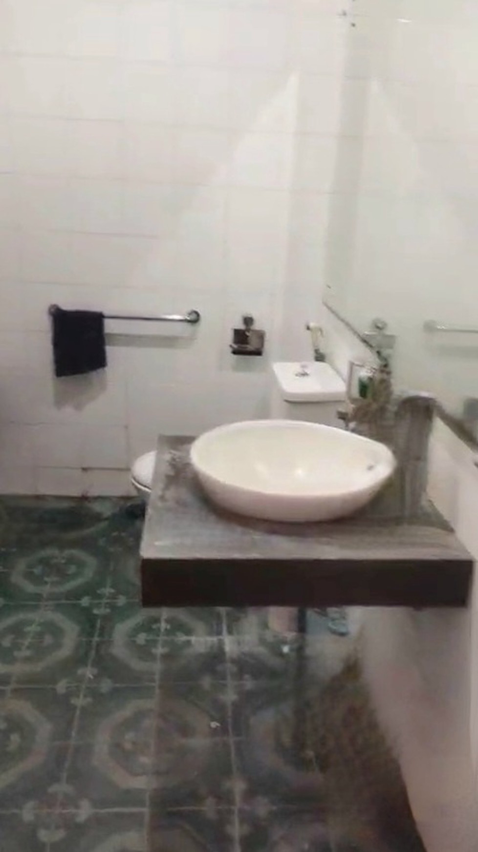 Rumah Usaha dengan potensi besar!! Disewakan hanya lantai 2 saja di jalan Seruling (terusan Kopyor), Kelapa Gading