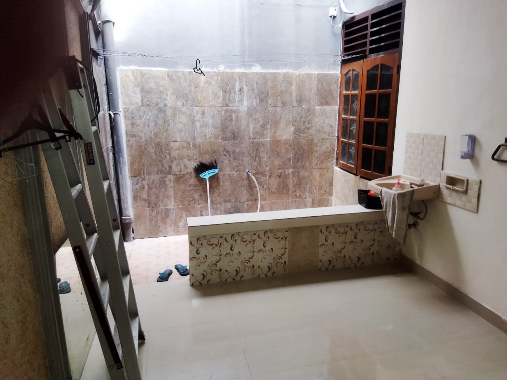 Rumah Bagus Siap Huni Asri di Kartika Alam, Pondok Indah, Jakarta Selatan