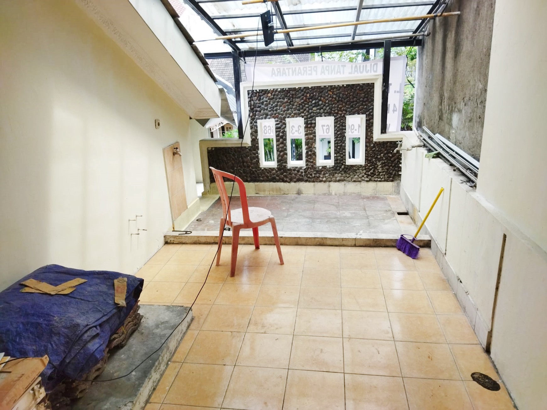 Rumah Bagus Siap Huni Asri di Kartika Alam, Pondok Indah, Jakarta Selatan