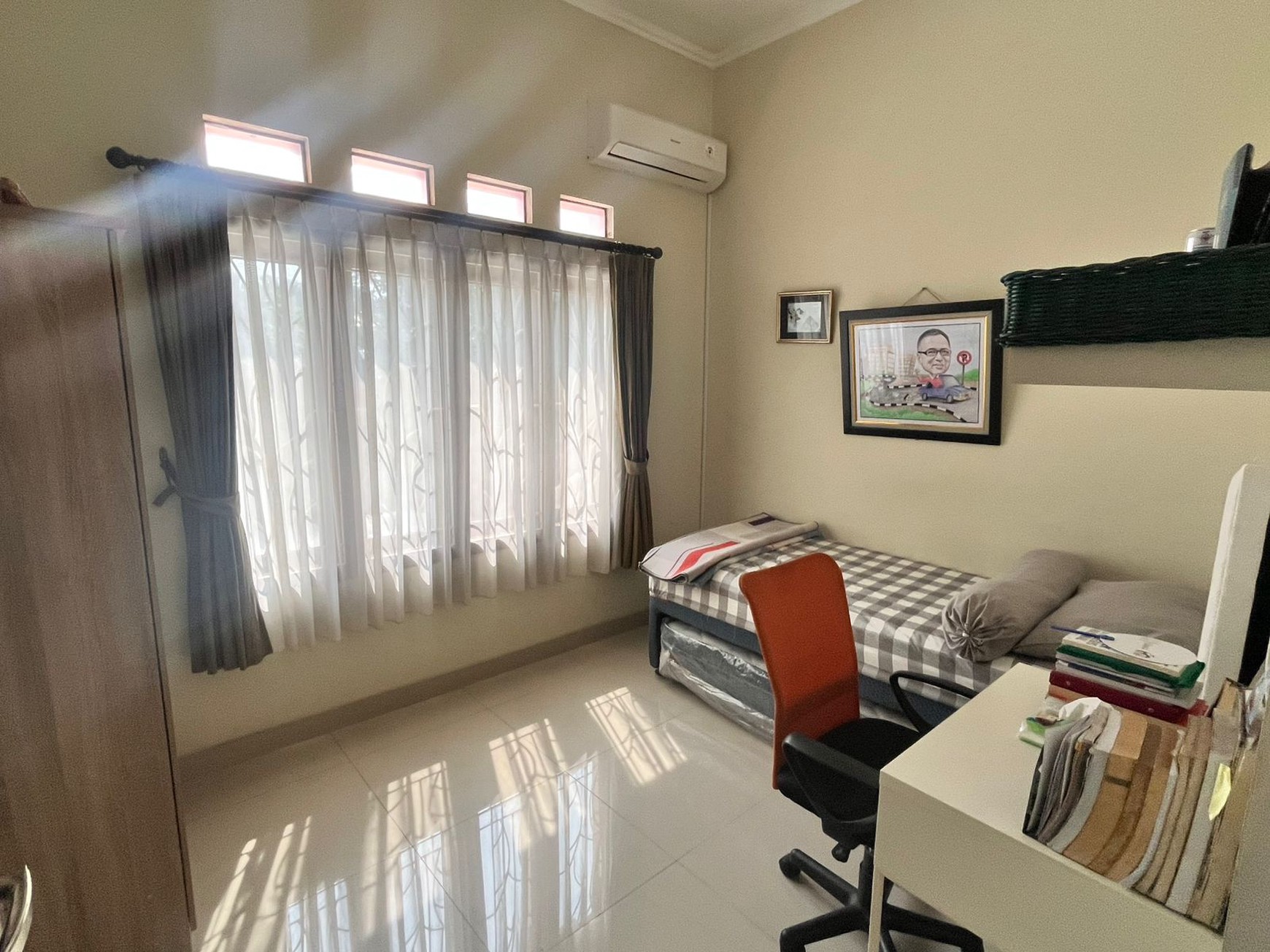 Rumah nyaman dan asri di Jagakarsa