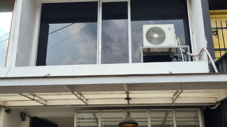 Disewa Ruko daerah Kemang Utara