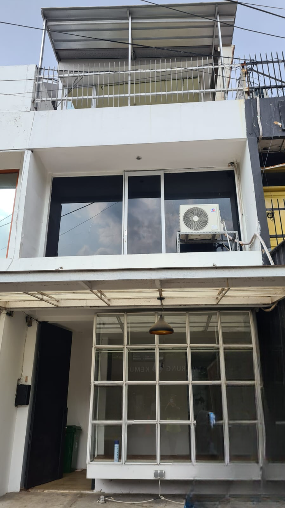 Disewa Ruko daerah Kemang Utara