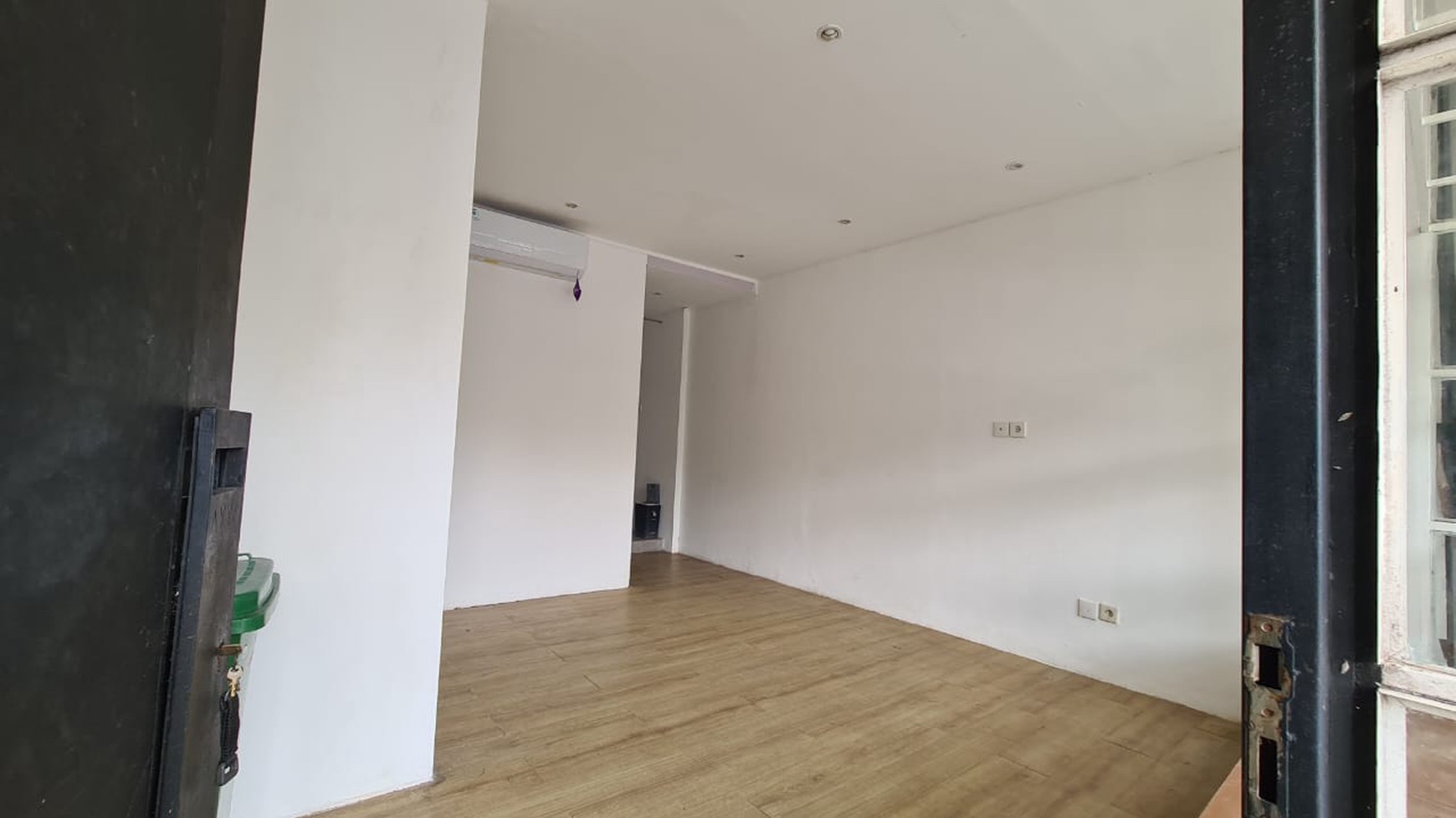 Disewa Ruko daerah Kemang Utara