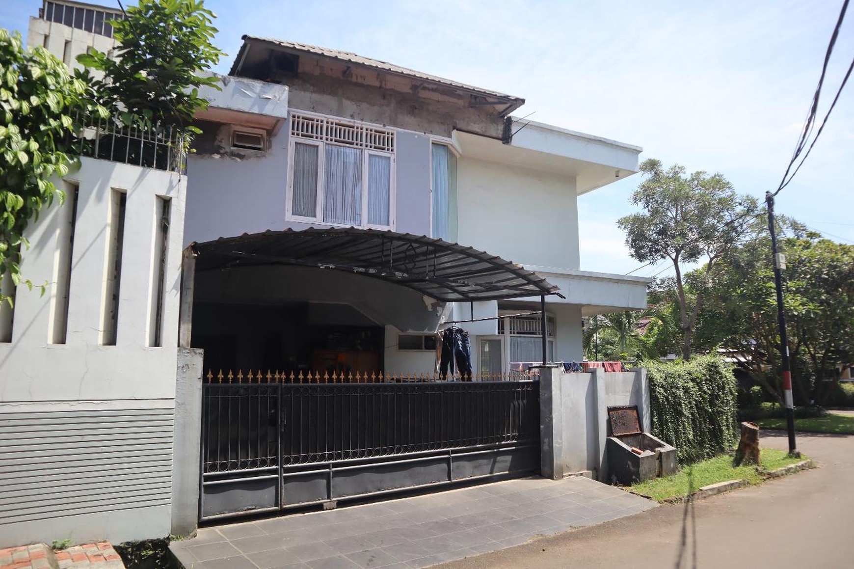 Rumah di Bintaro nyaman dan asri