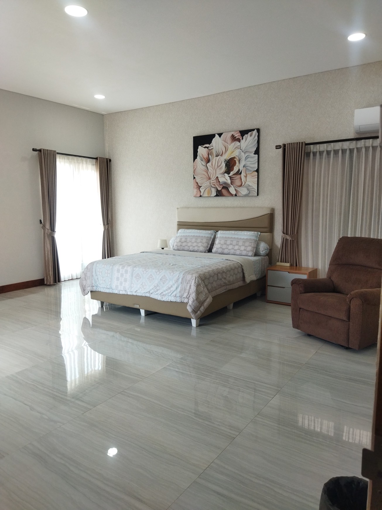 Rumah Villa 2 Lantai Siap Huni Fully Furnished Di Sentul City Bogor