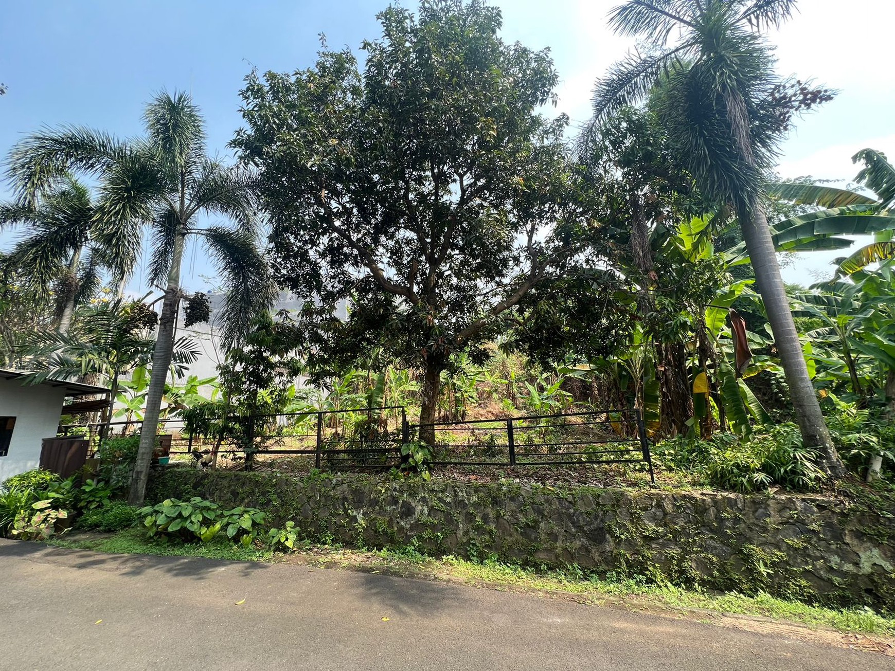 Dijual Lahan Luas Dengan Lokasi Strategis di Cilandak