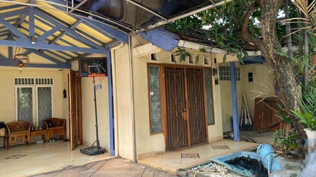 Rumah hoek siap huni bebas banjir di Bintaro Jaya 