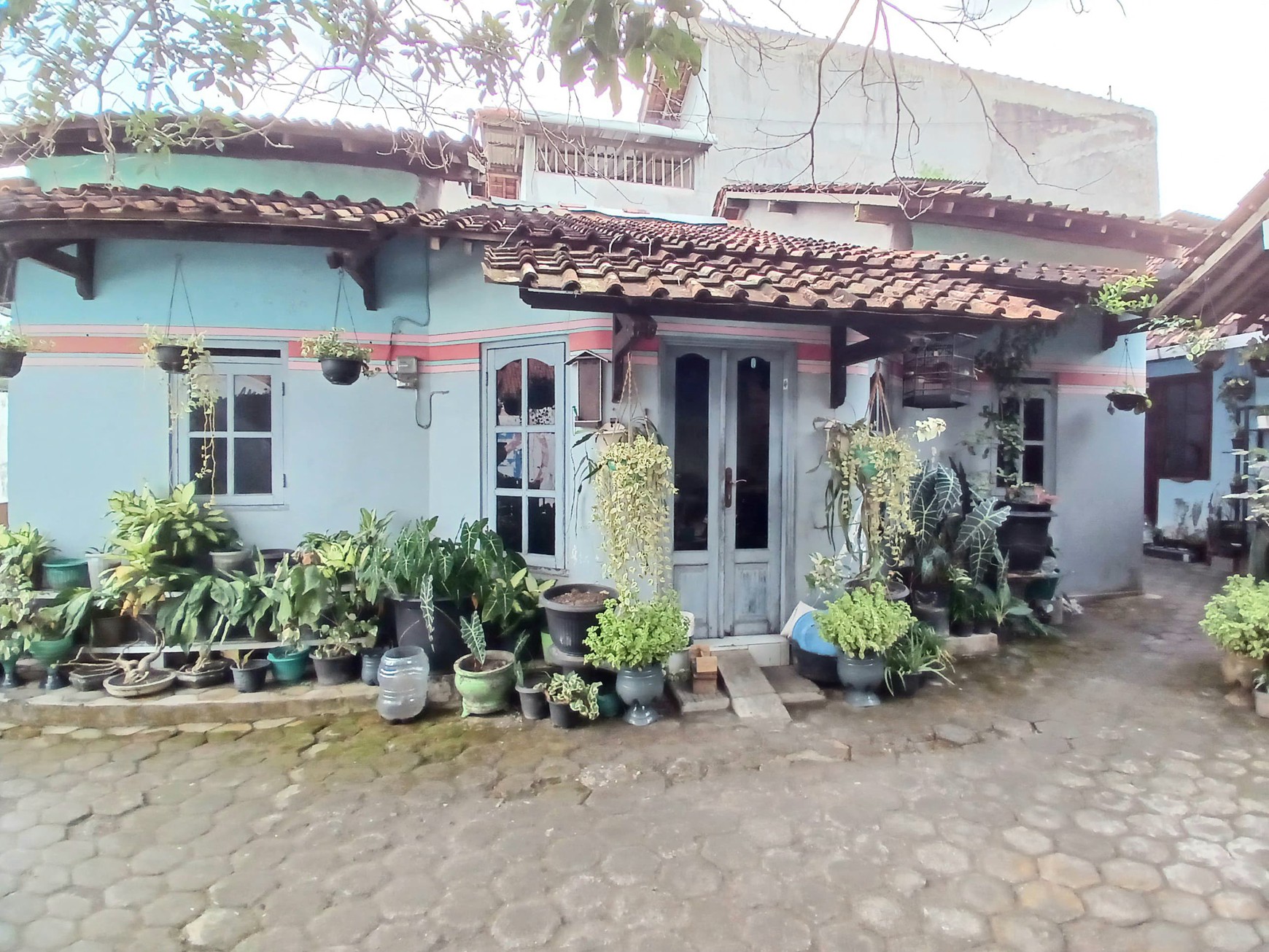 Rumah Kost 13 Kamar Tidur Lokasi Dekat RS Hermina Maguwoharjo Depok Sleman
