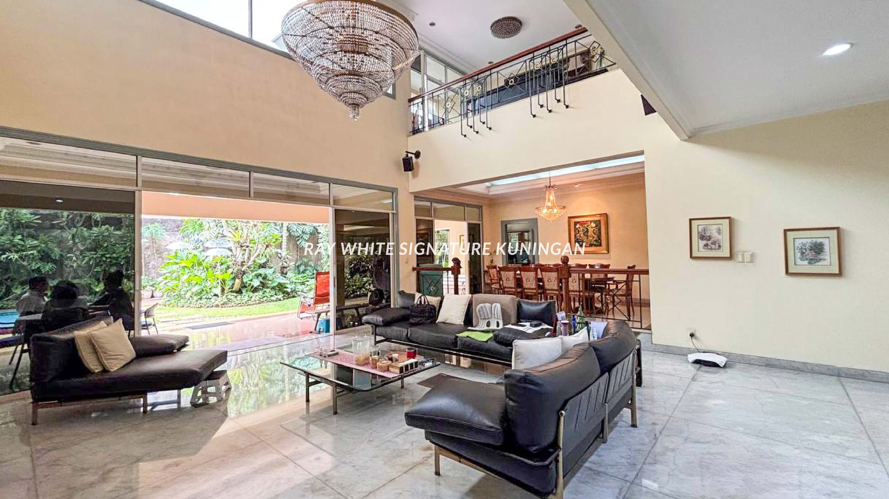 Rumah Mewah Dalam Cluster di Jl Raya Ragunan Kav 9