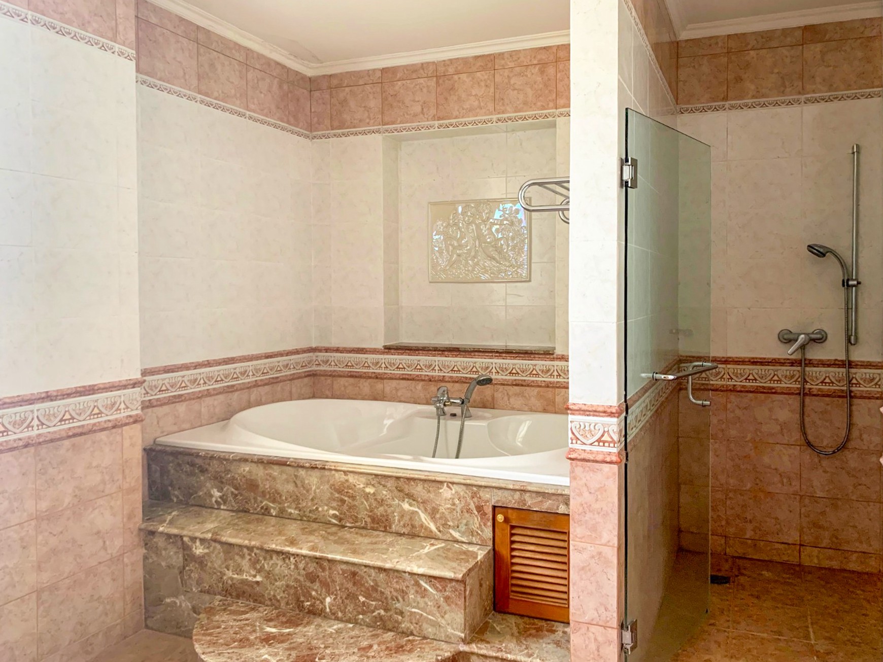 APARTEMEN PENTHOUSE, PRIME LOCATION, AREA PERMATA HIJAU, AKSES MUDAH KE KEBAYORAN BARU, PONDOK INDAH, KEMANG.