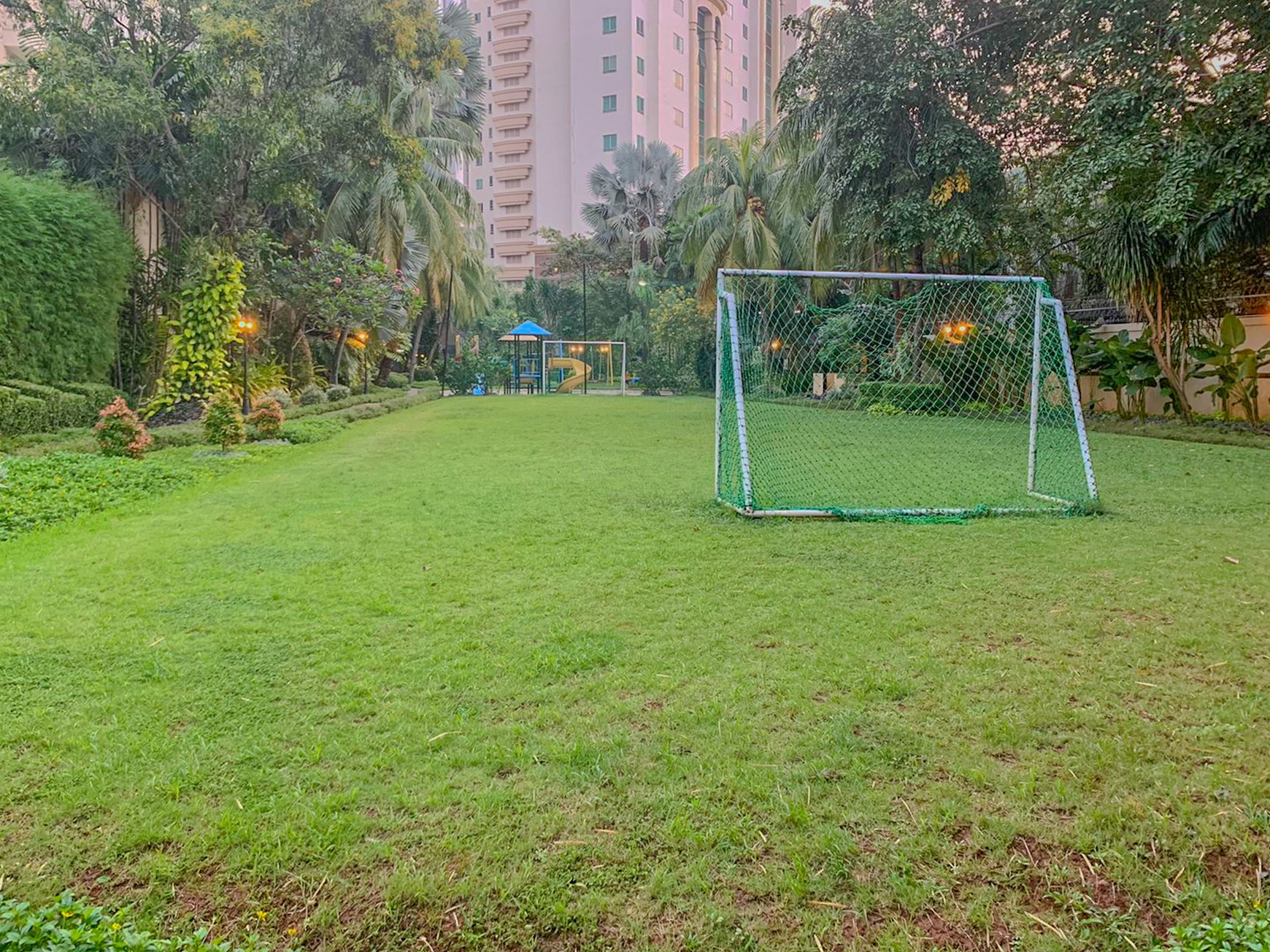 APARTEMEN PENTHOUSE, PRIME LOCATION, AREA PERMATA HIJAU, AKSES MUDAH KE KEBAYORAN BARU, PONDOK INDAH, KEMANG.