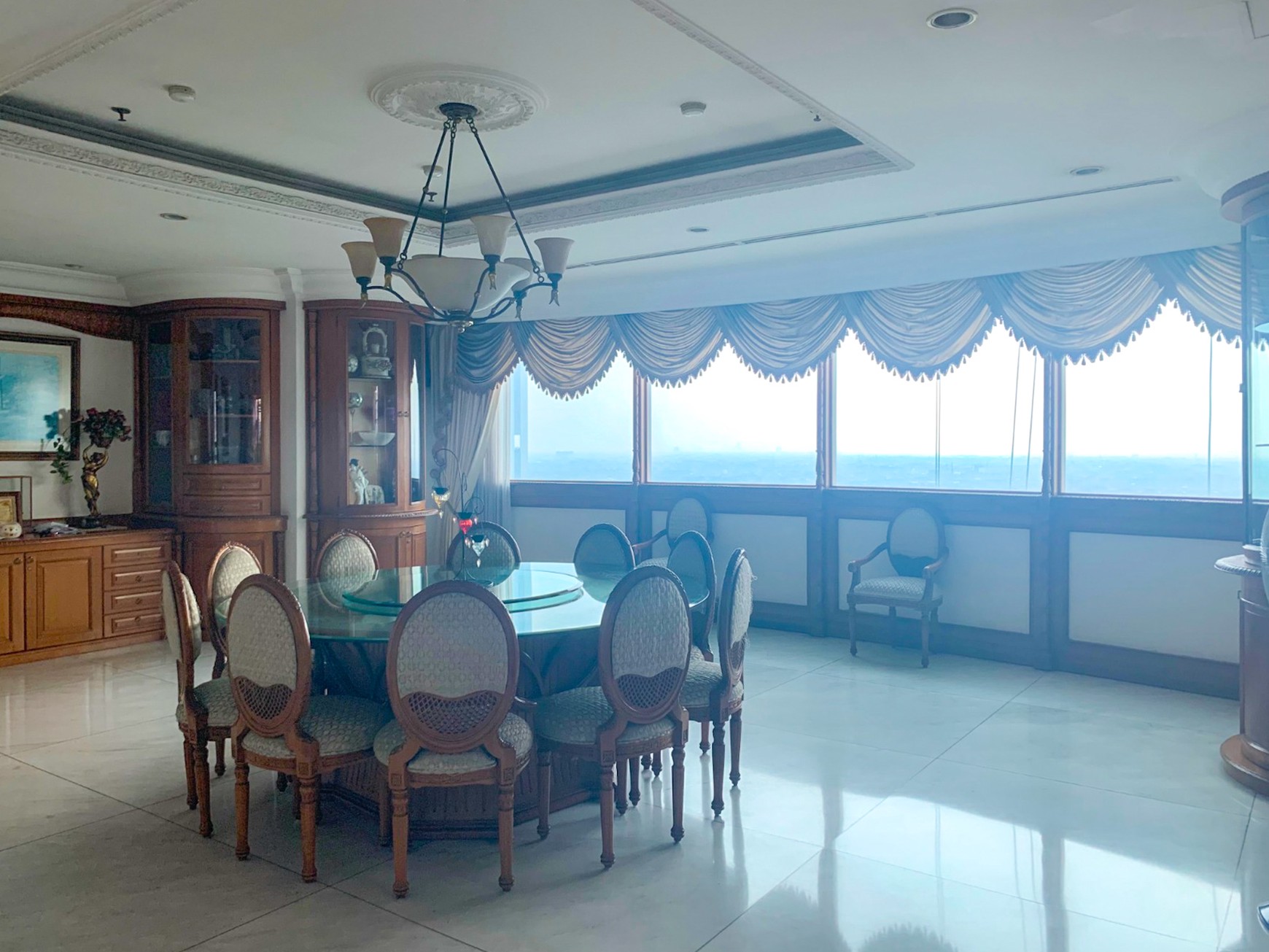 APARTEMEN PENTHOUSE, PRIME LOCATION, AREA PERMATA HIJAU, AKSES MUDAH KE KEBAYORAN BARU, PONDOK INDAH, KEMANG.