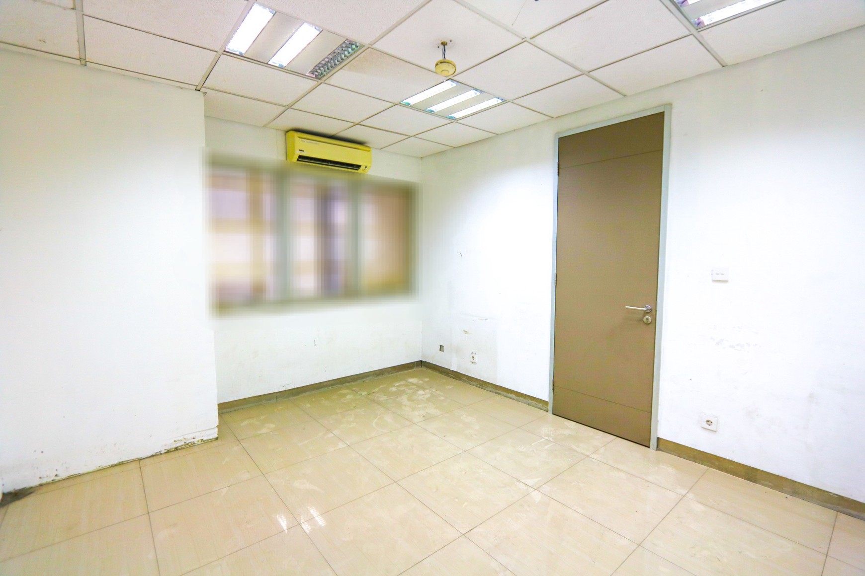 RUKO STRATEGIS DI BULEVAR KELAPA GADING, DEKAT MOI & MAL KELAPA GADING, COCOK UNTUK CAFE RESTO, KANTOR, SHOWROOM, KLINIK SALON