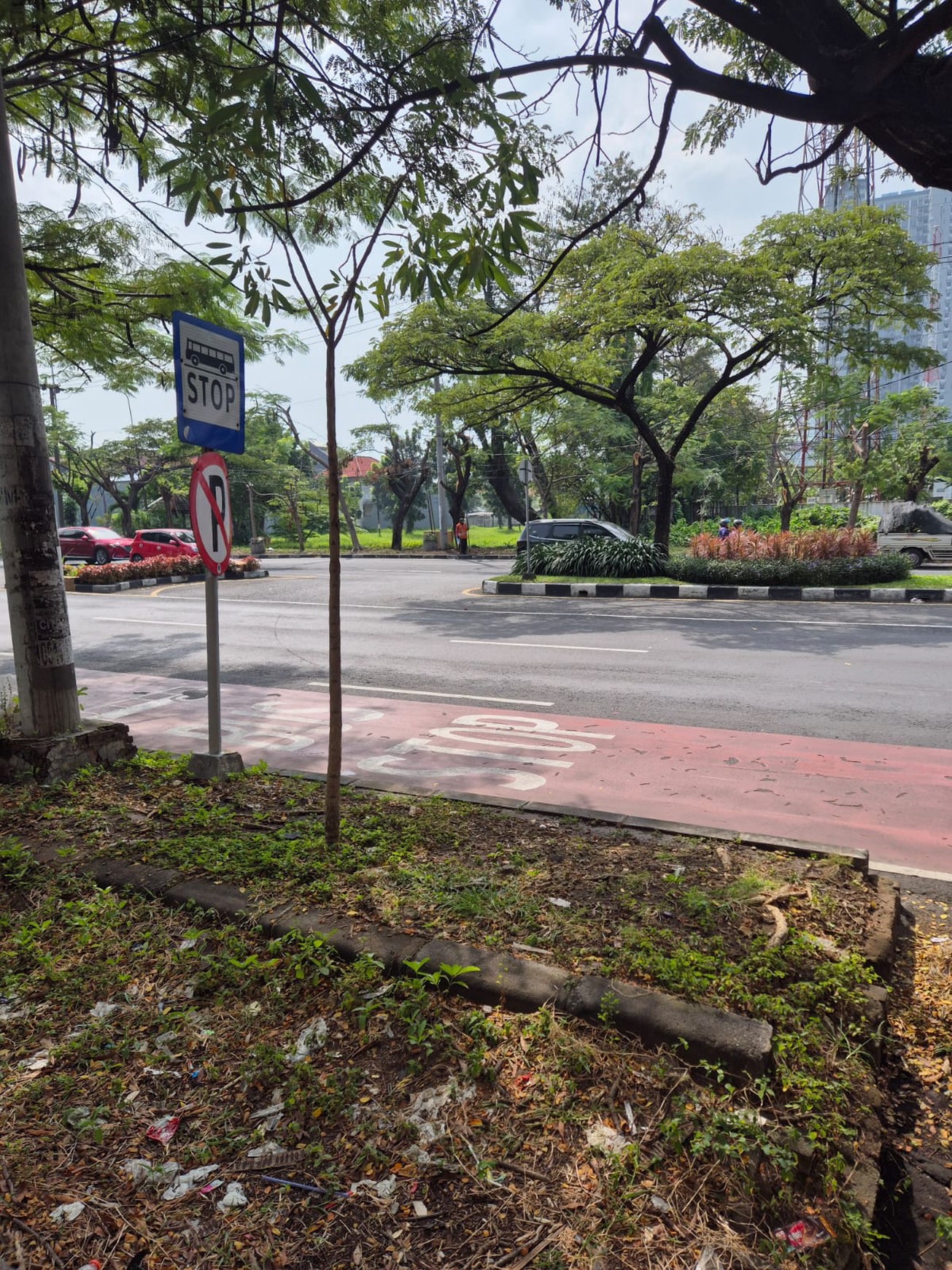 Disewakan Ruko SIAP PAKAI ESTE SQUARE 4 lantai, Merr, Surabaya Timur