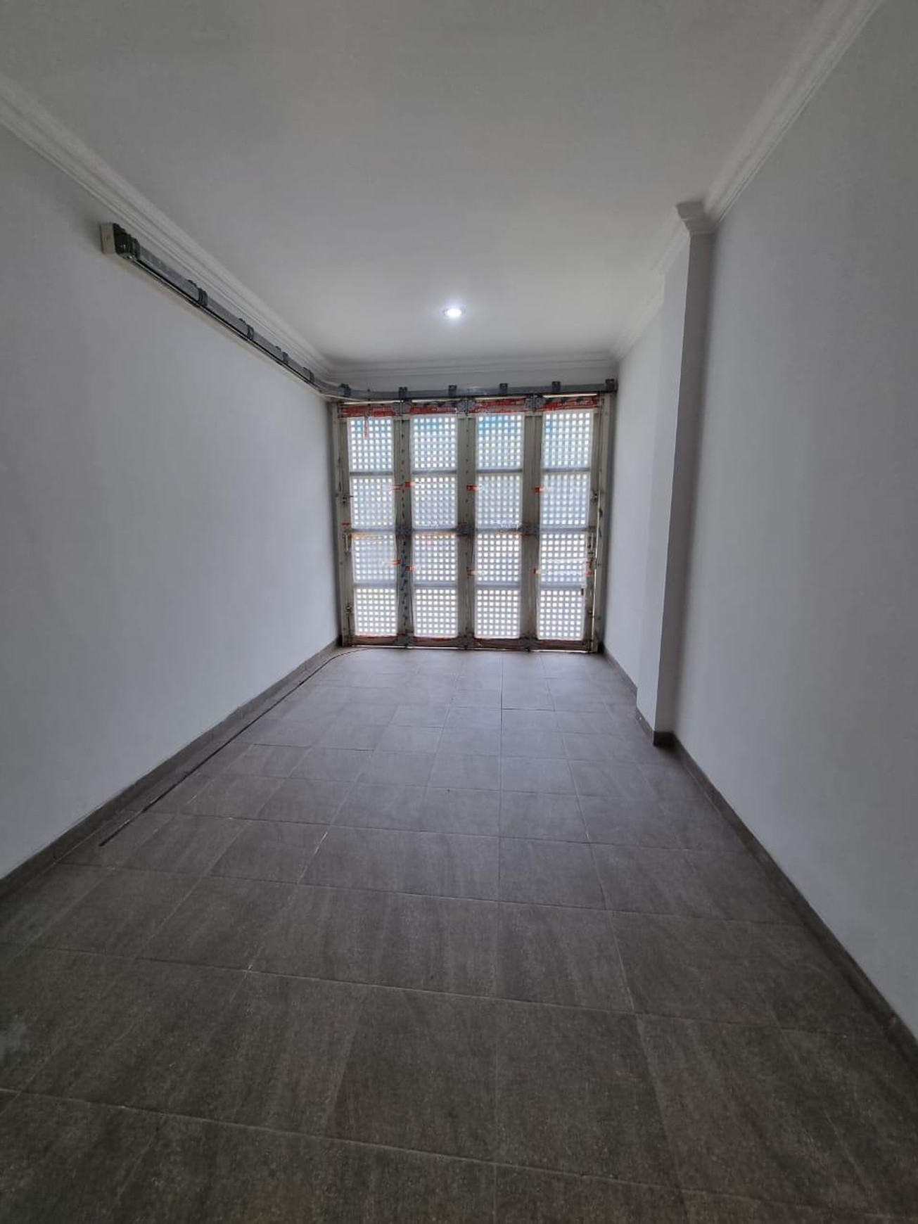 Rumah BARU SIAP HUNI Granada Alicante, Gading Serpong, Tangerang