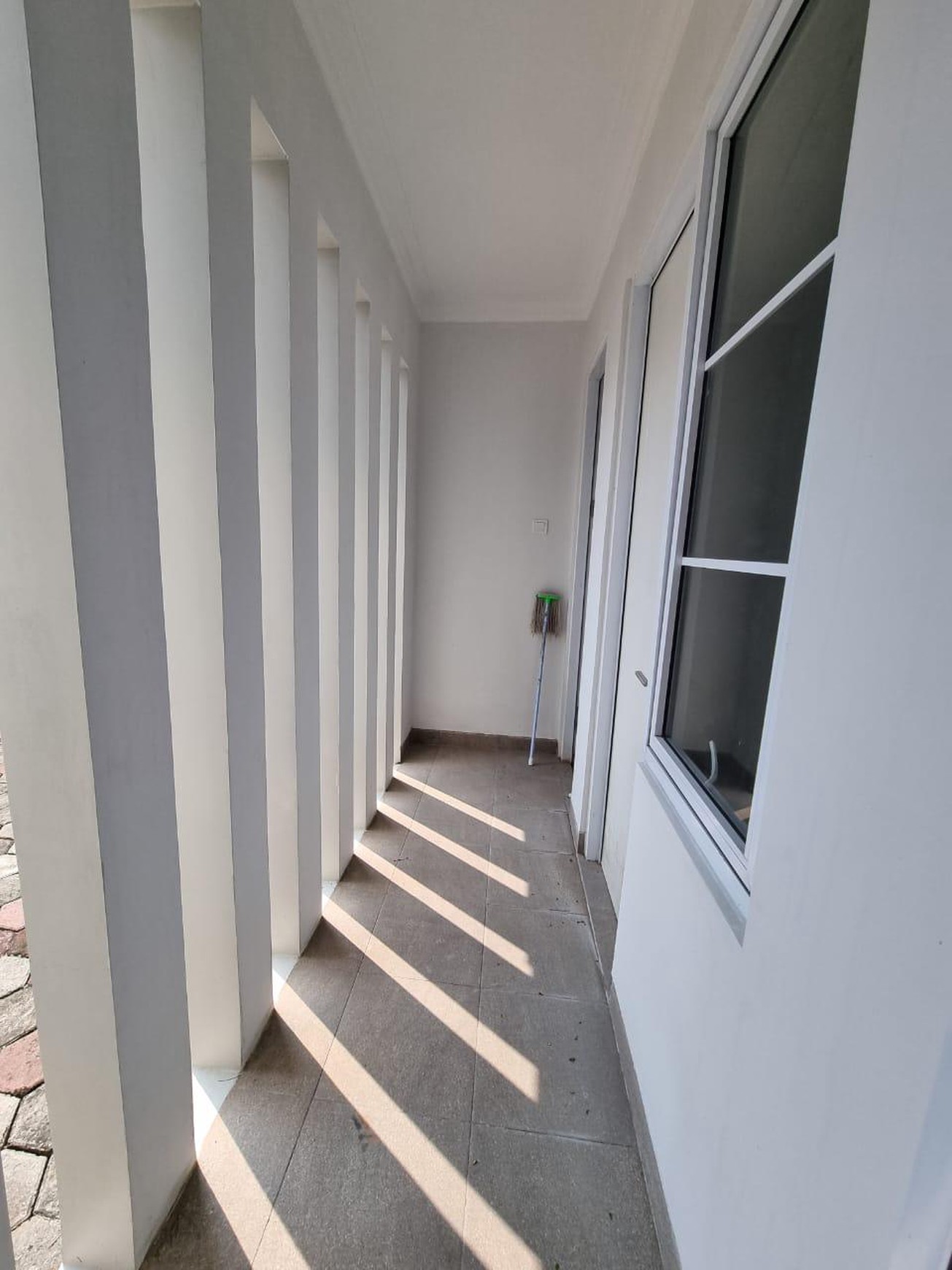Rumah BARU SIAP HUNI Granada Alicante, Gading Serpong, Tangerang
