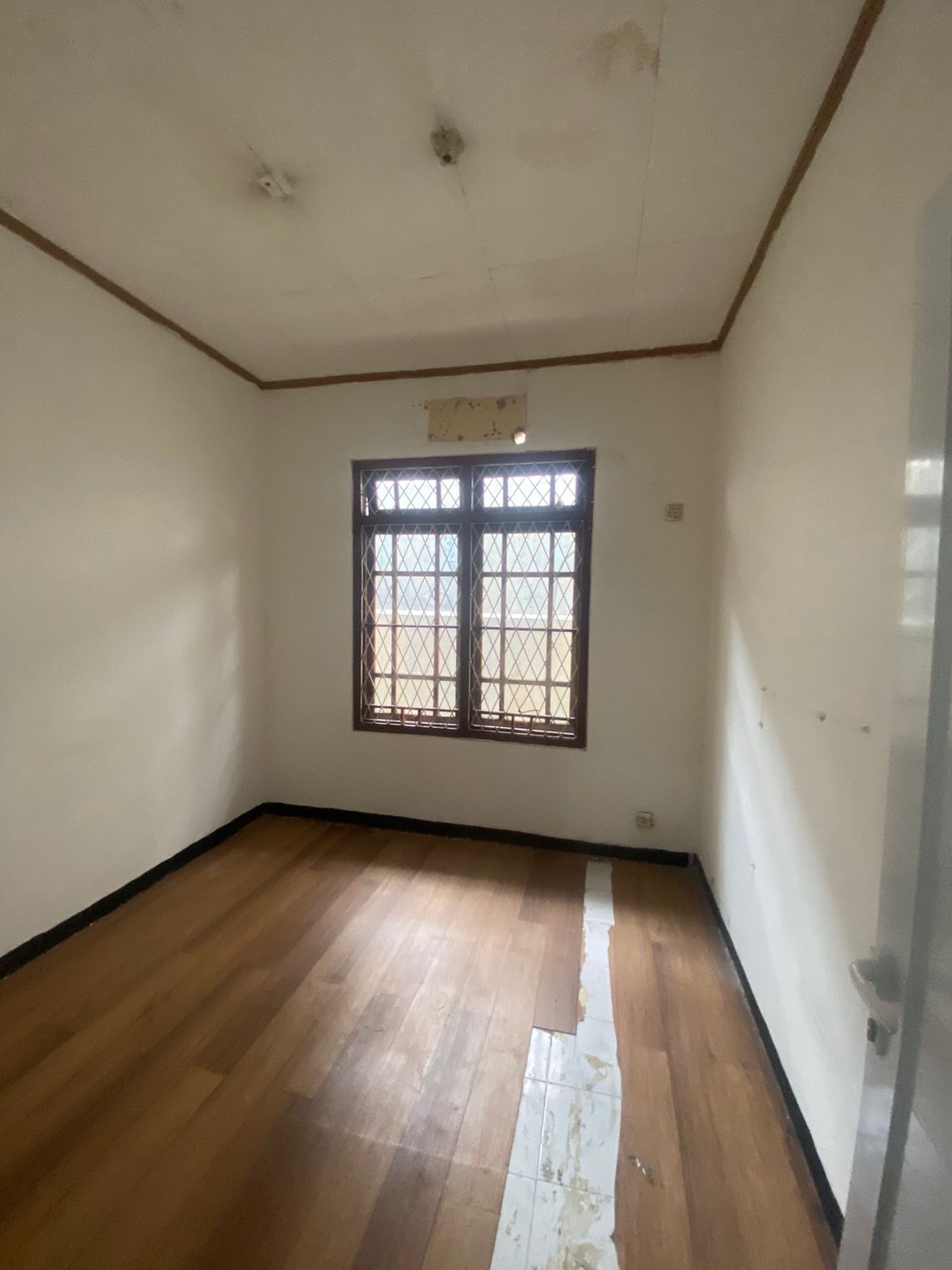 Rumah Hitung Kavling Di Jl Kemang Selatan Jakarta Selatan
