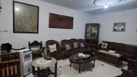 DIJUAL RUMAH HITUNG TANAH JL WIDYA CHANDRA KEBAYORAN BARU