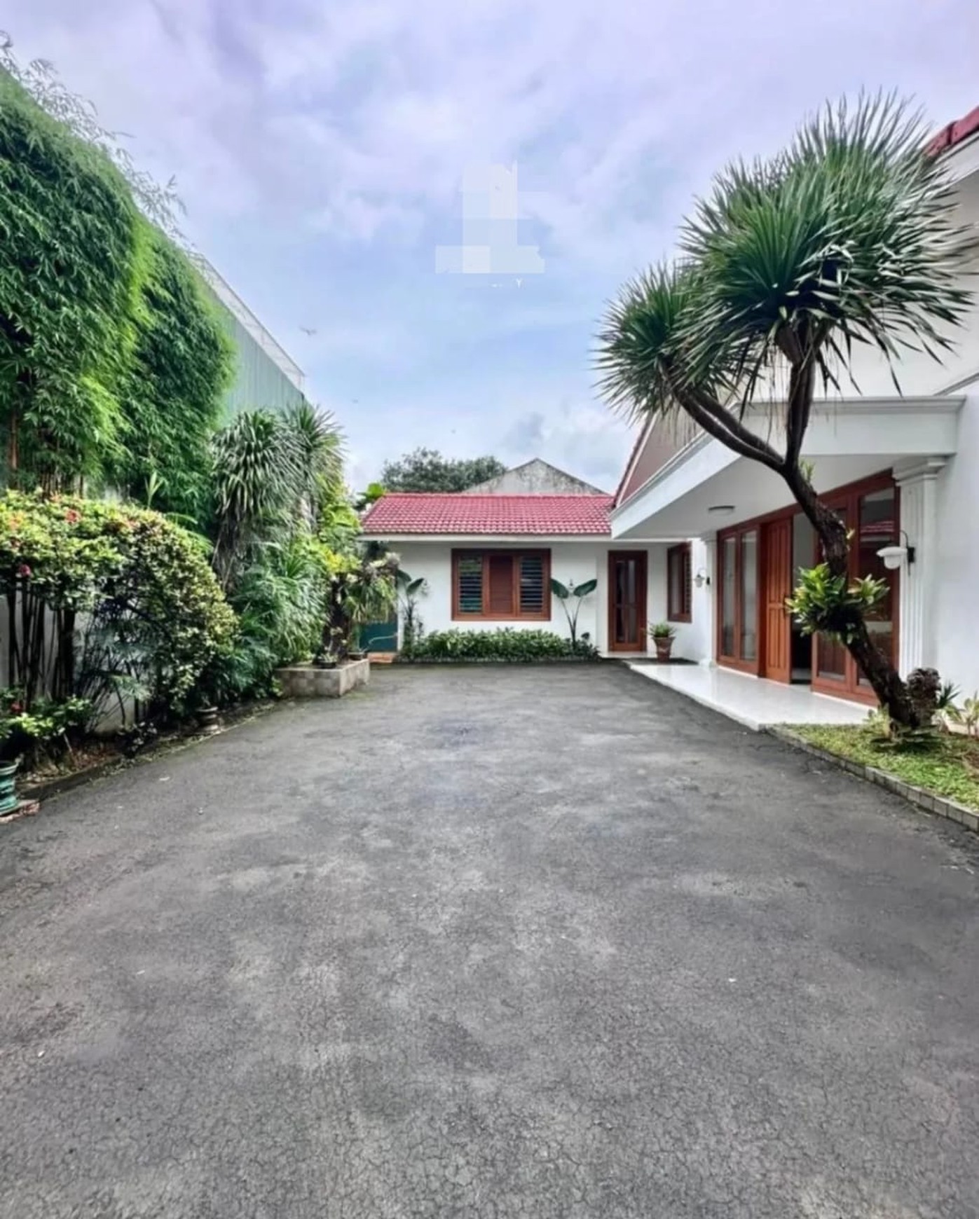 Rumah Bagus Di Jl Kemang Selatan Jakarta Selatan