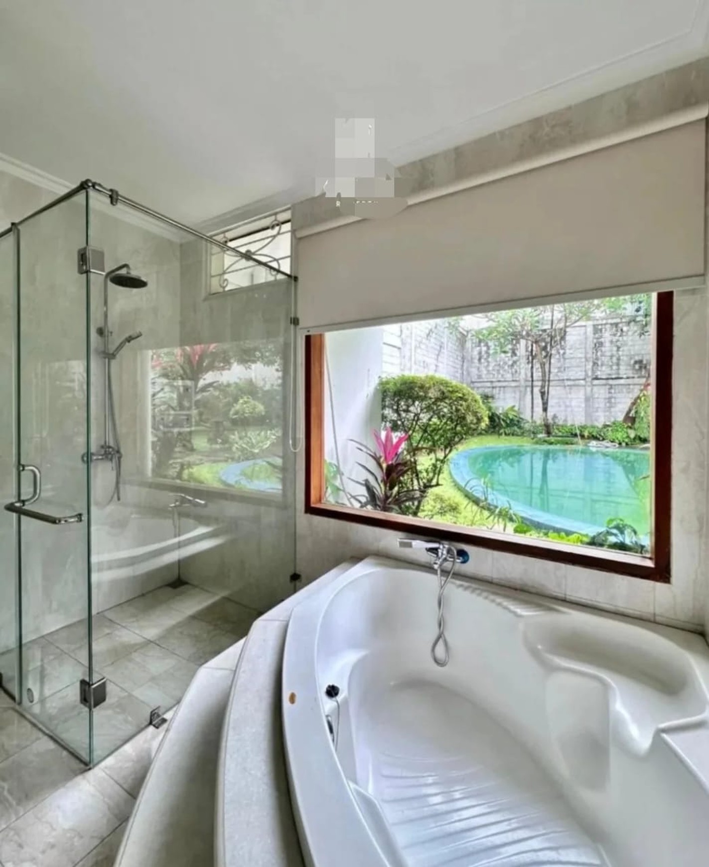 Rumah Bagus Di Jl Kemang Selatan Jakarta Selatan