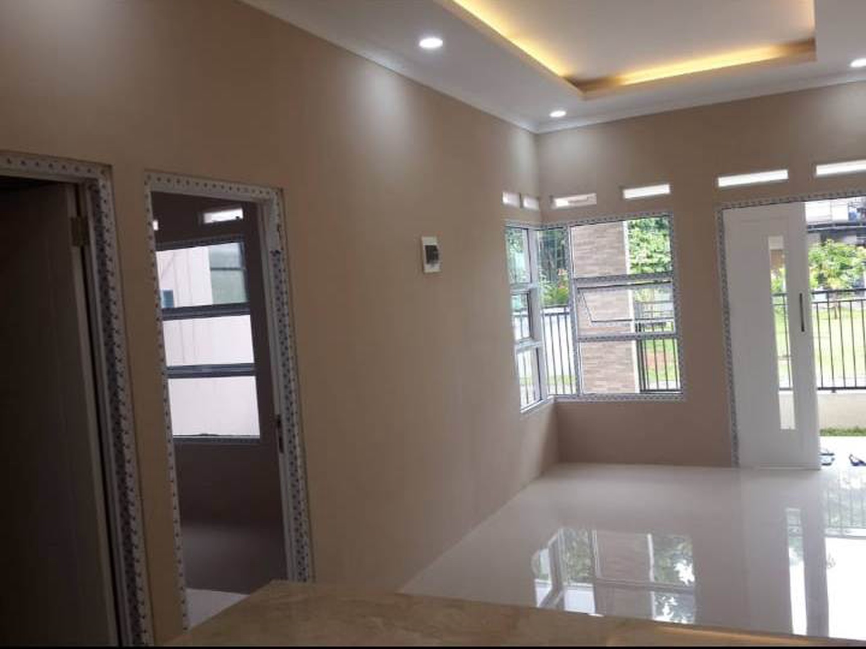 Rumah Rapih Depan Taman Nusa Loka BSD