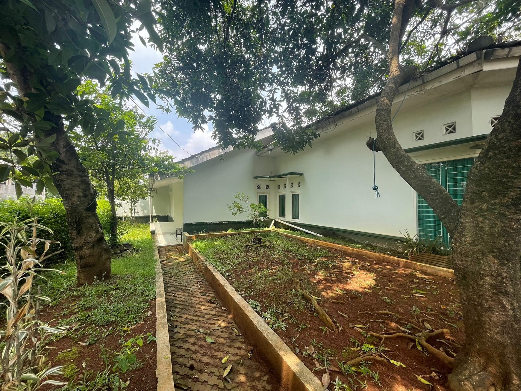 Rumah Bagus Di Taman Mangu Indah, Jl Dahlia Pondok Aren