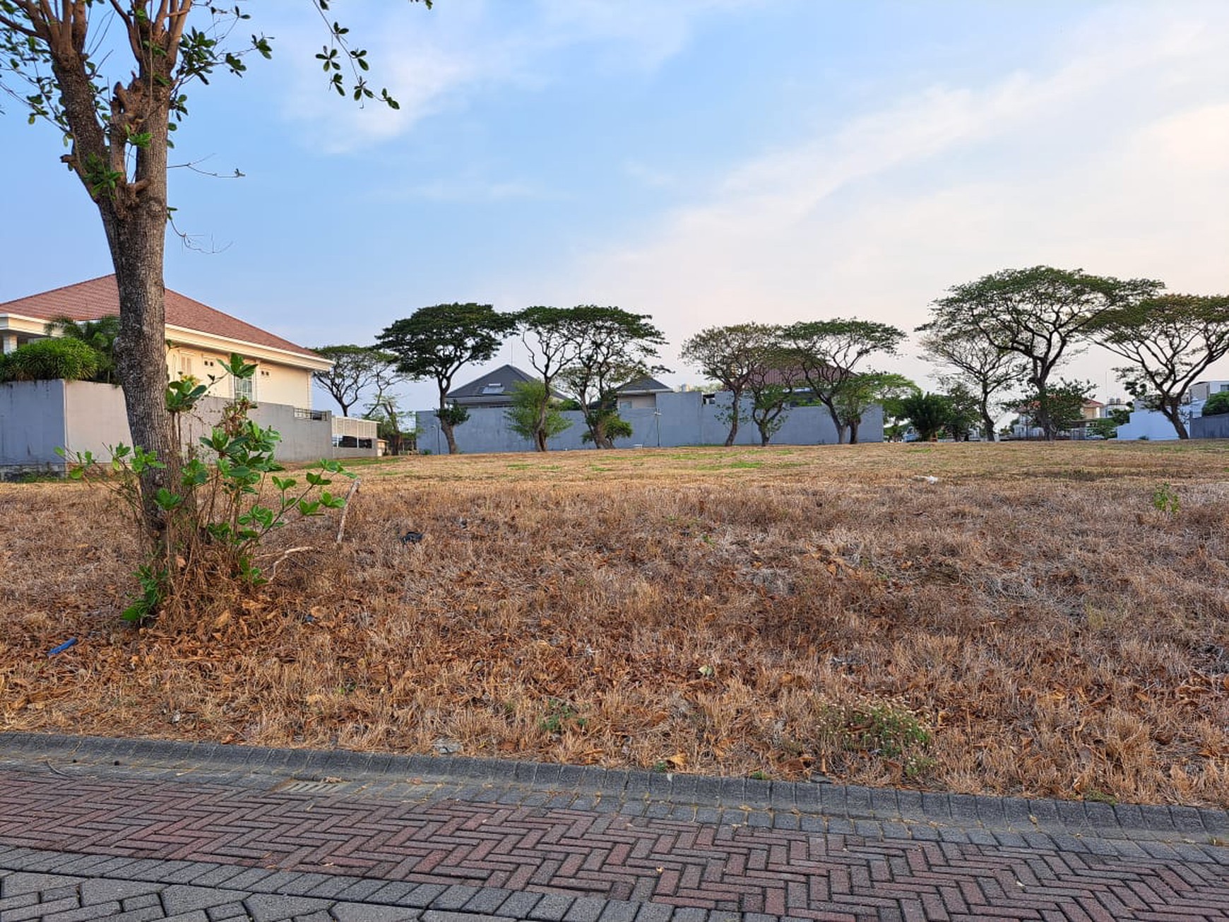 Kavling tanah dijual di Puncak Golf Citraland Surabaya, Double Way