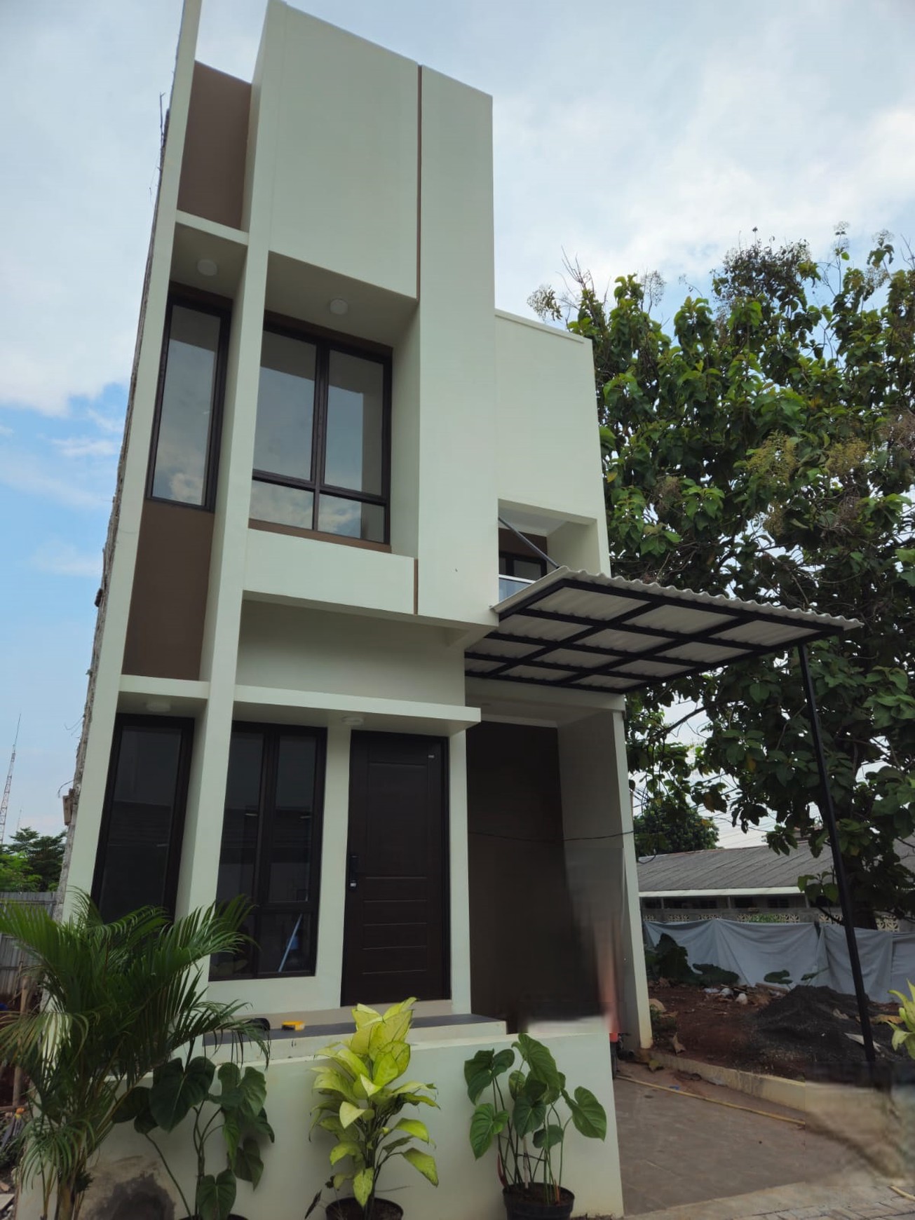 Rumah Brand new minimalis di Cipadu Pondok Aren