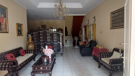 Rumah di Jakarta TImur Duren Sawit 2 Lantai Pinggir Jalan SHM