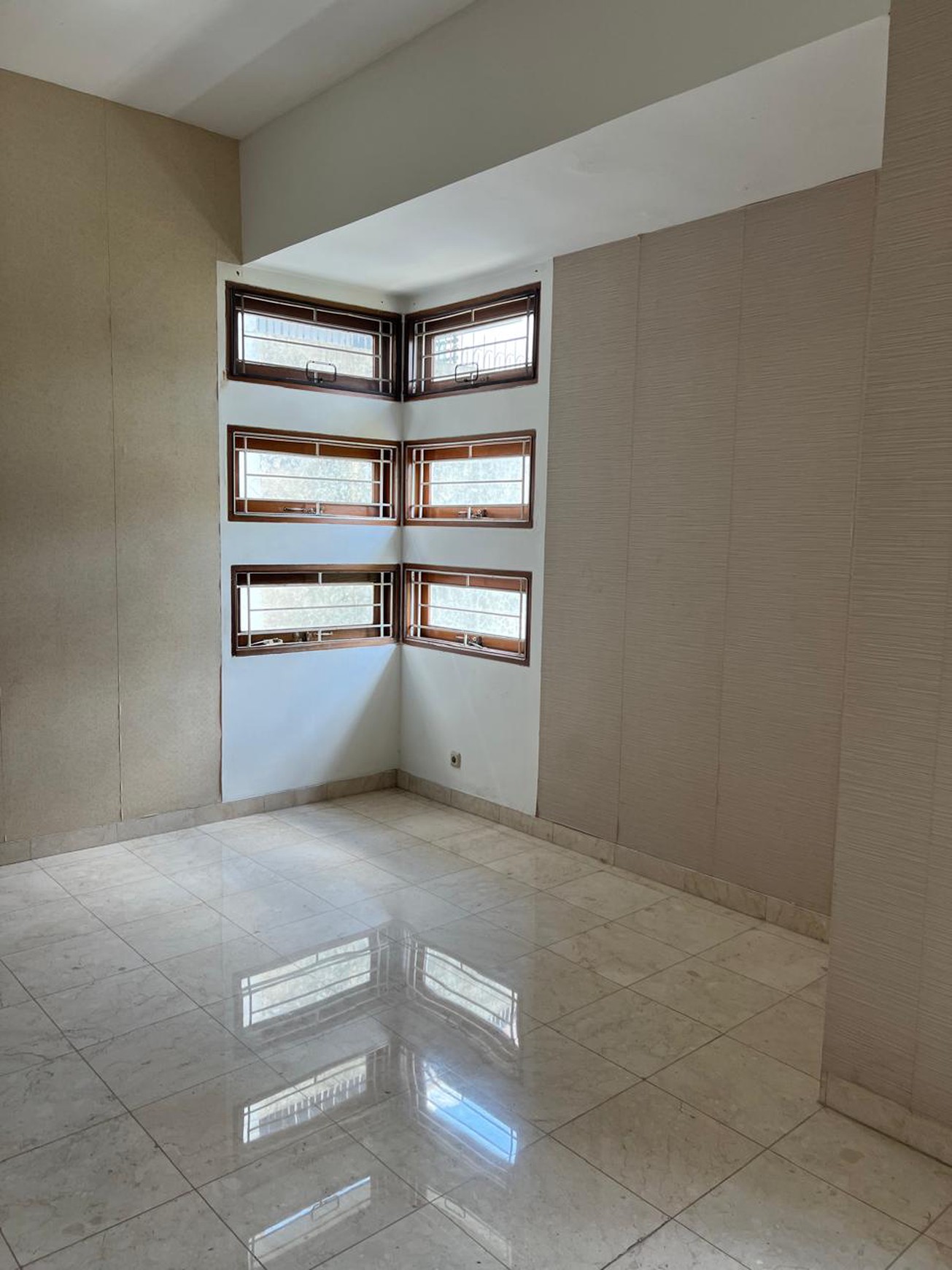 Rumah siap huni jl. asem cipete lokasi strategis jakarta selatan 