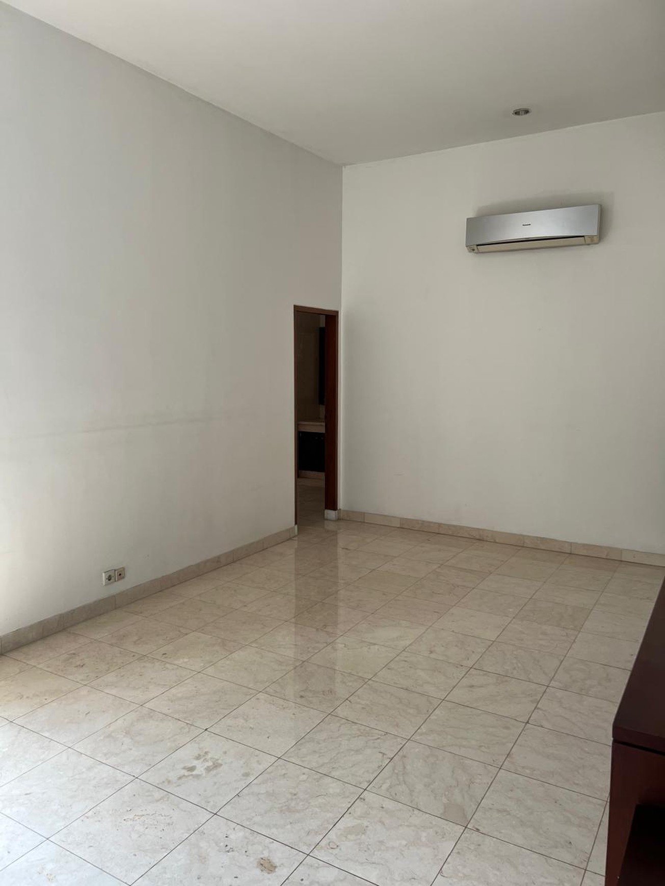 Rumah siap huni jl. asem cipete lokasi strategis jakarta selatan 