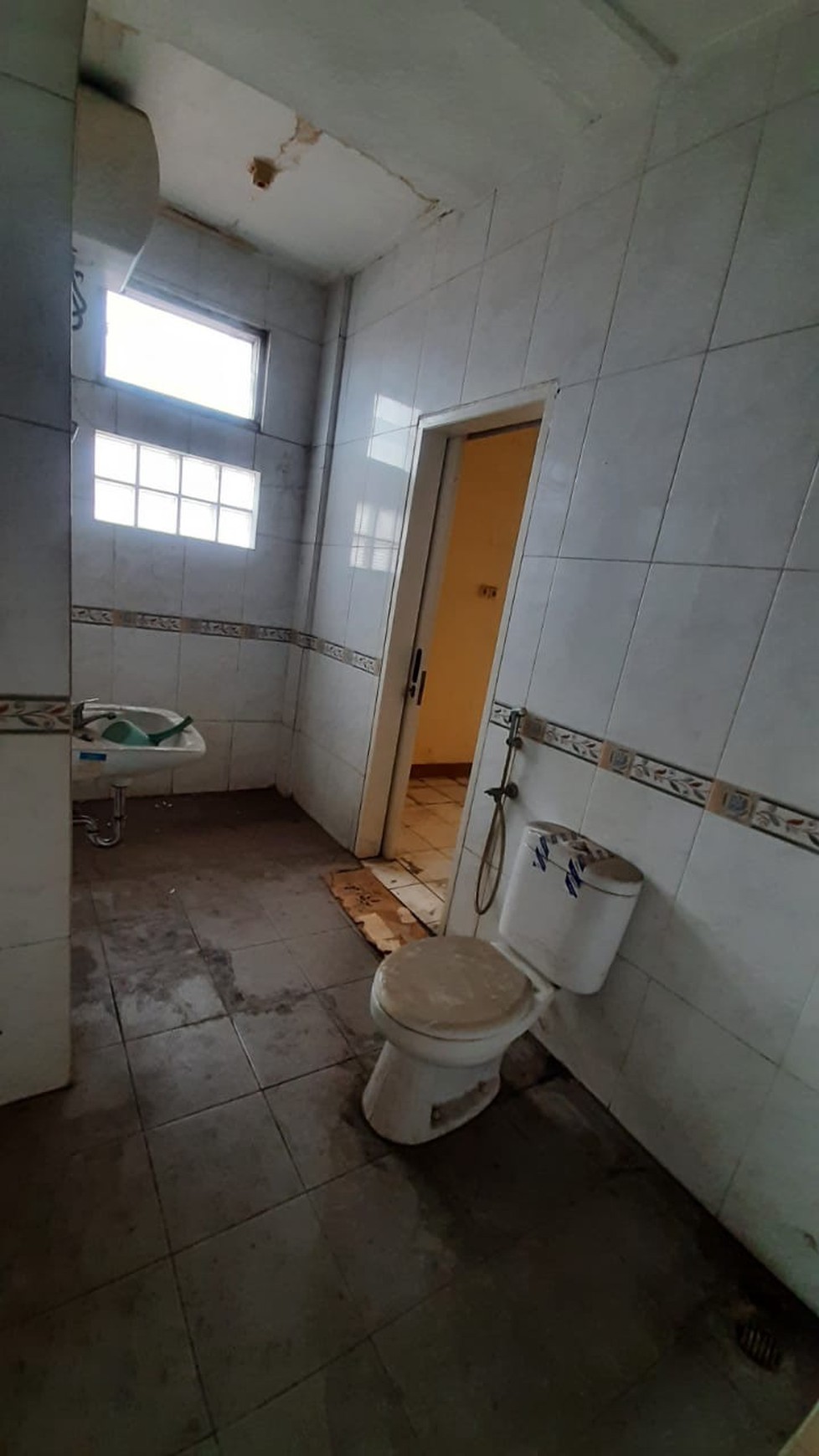 Dijual cepat ruko gandeng  3 lantai di Gading Serpong Tangerang