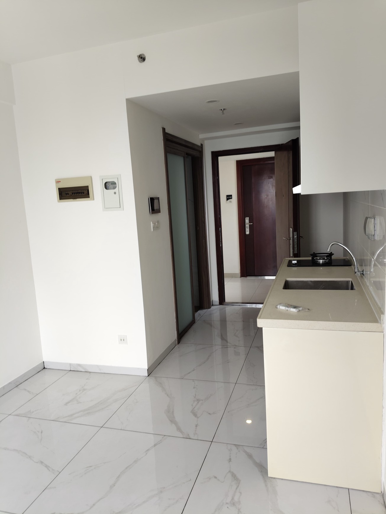 Apart Siap Huni DI Apart Sky House Tangerang Selatan