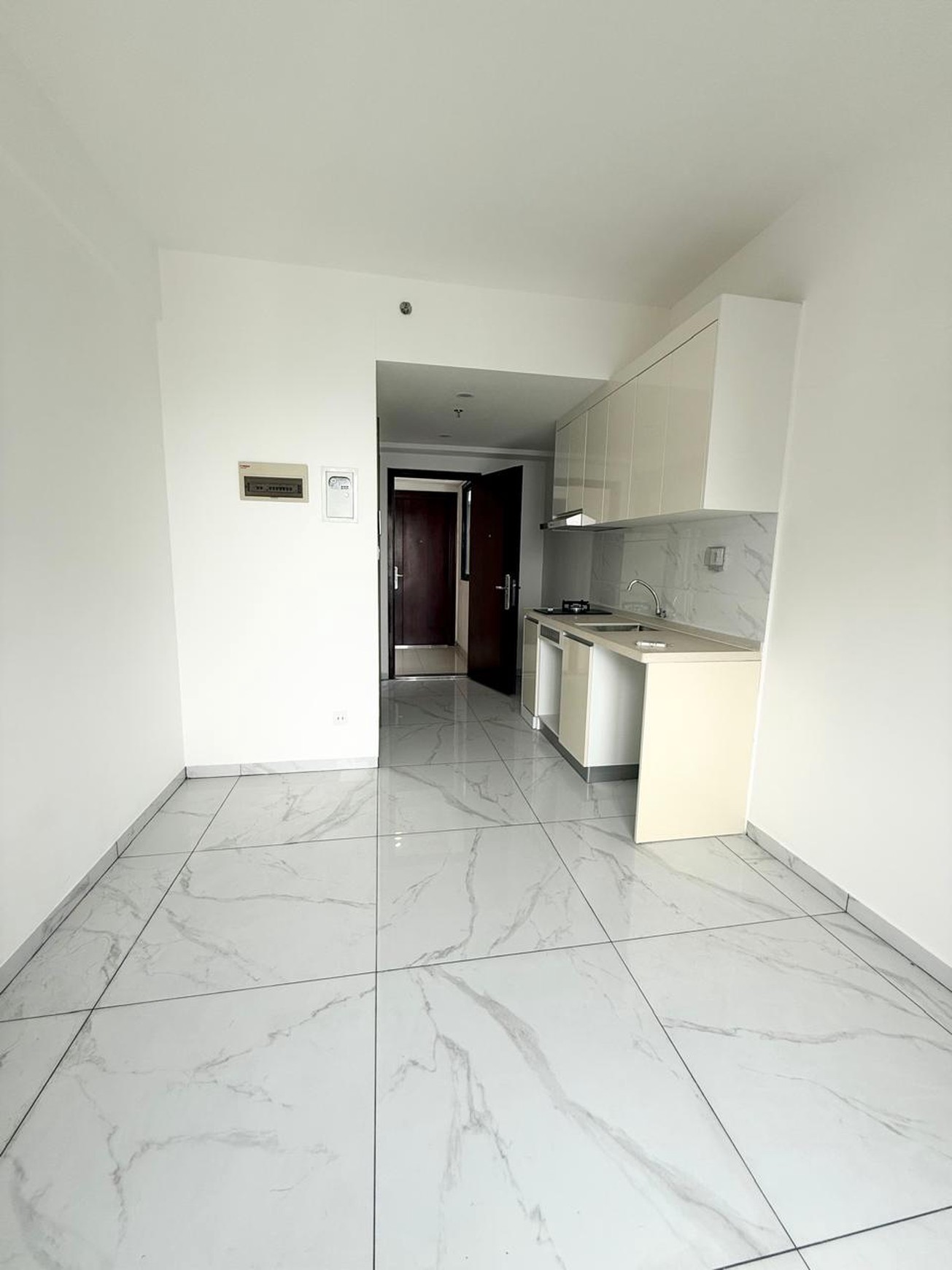 Apart Siap Huni DI Apart Sky House Tangerang Selatan