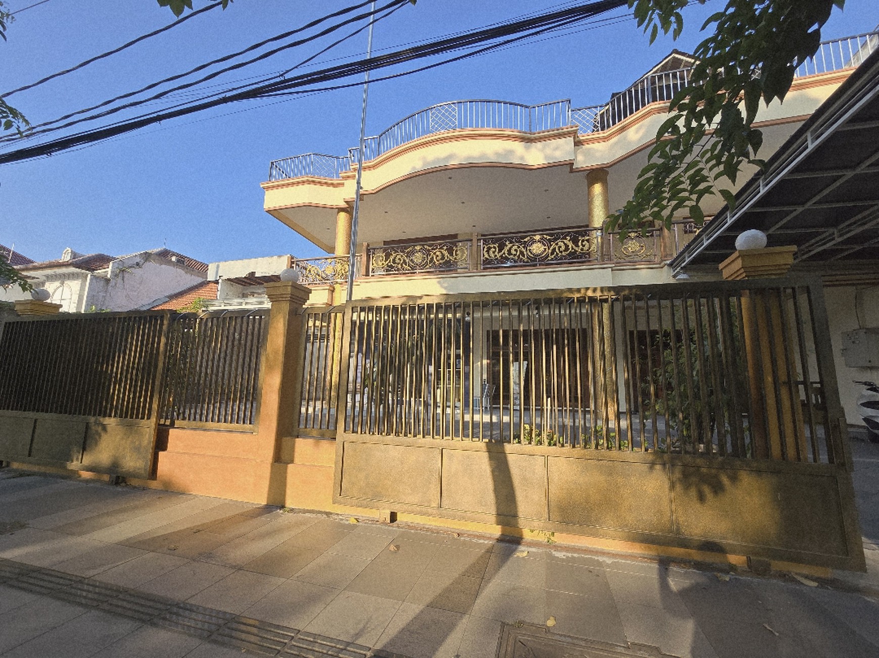 Dijual Rumah Usaha Surabaya Pusat