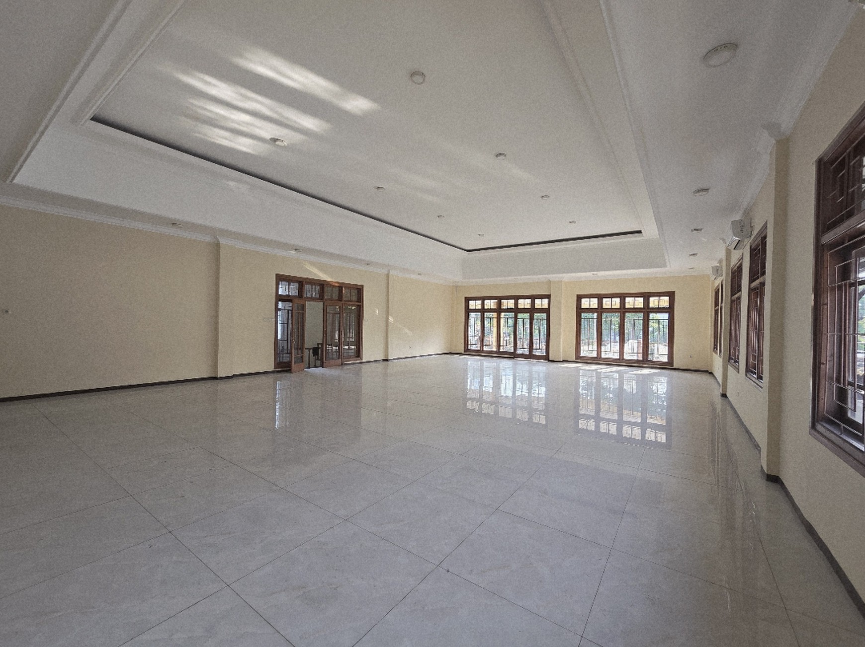 Dijual Rumah Usaha Surabaya Pusat