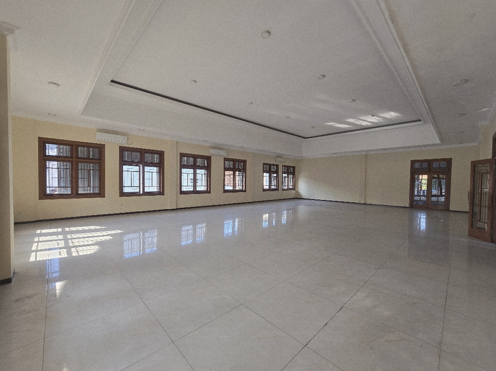 Dijual Rumah Usaha Surabaya Pusat
