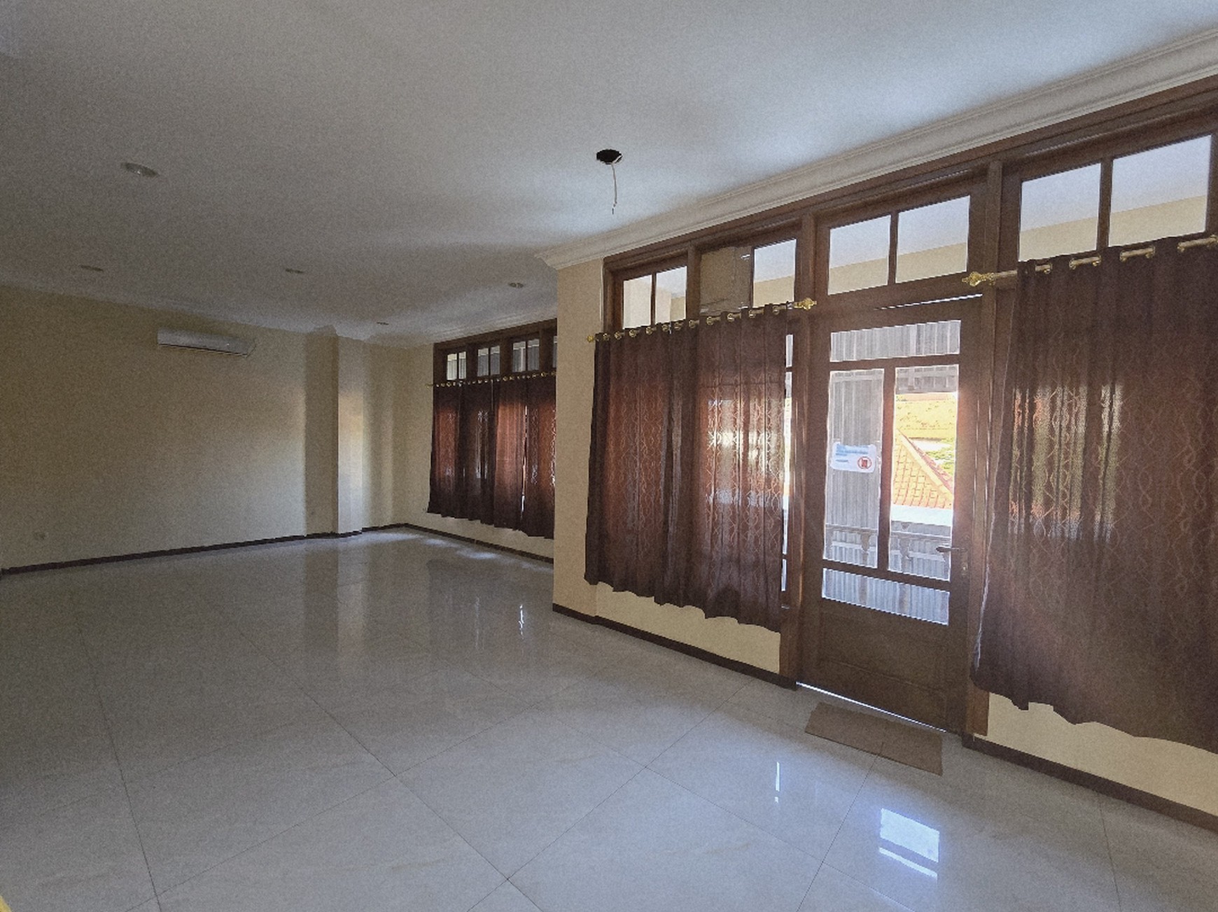 Dijual Rumah Usaha Surabaya Pusat