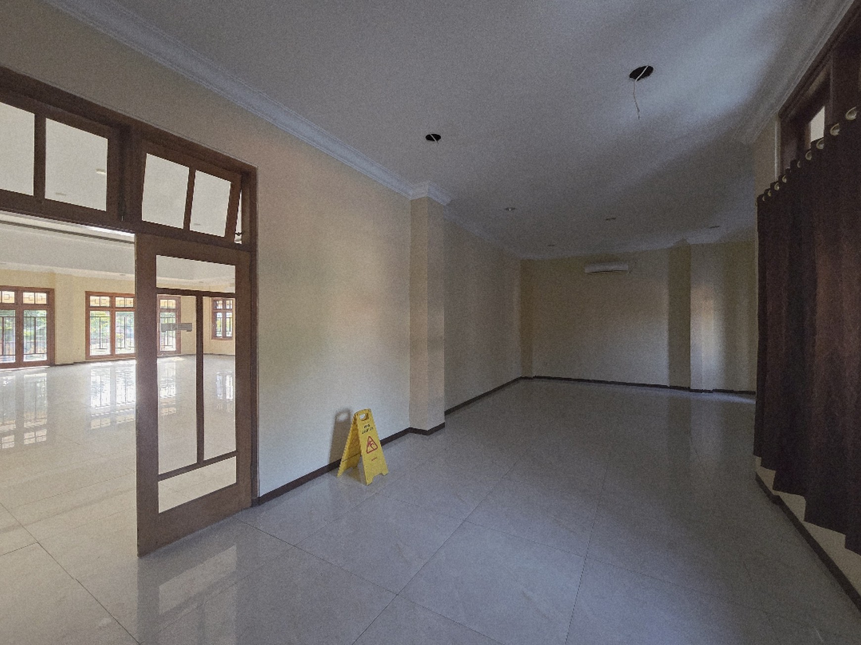 Dijual Rumah Usaha Surabaya Pusat
