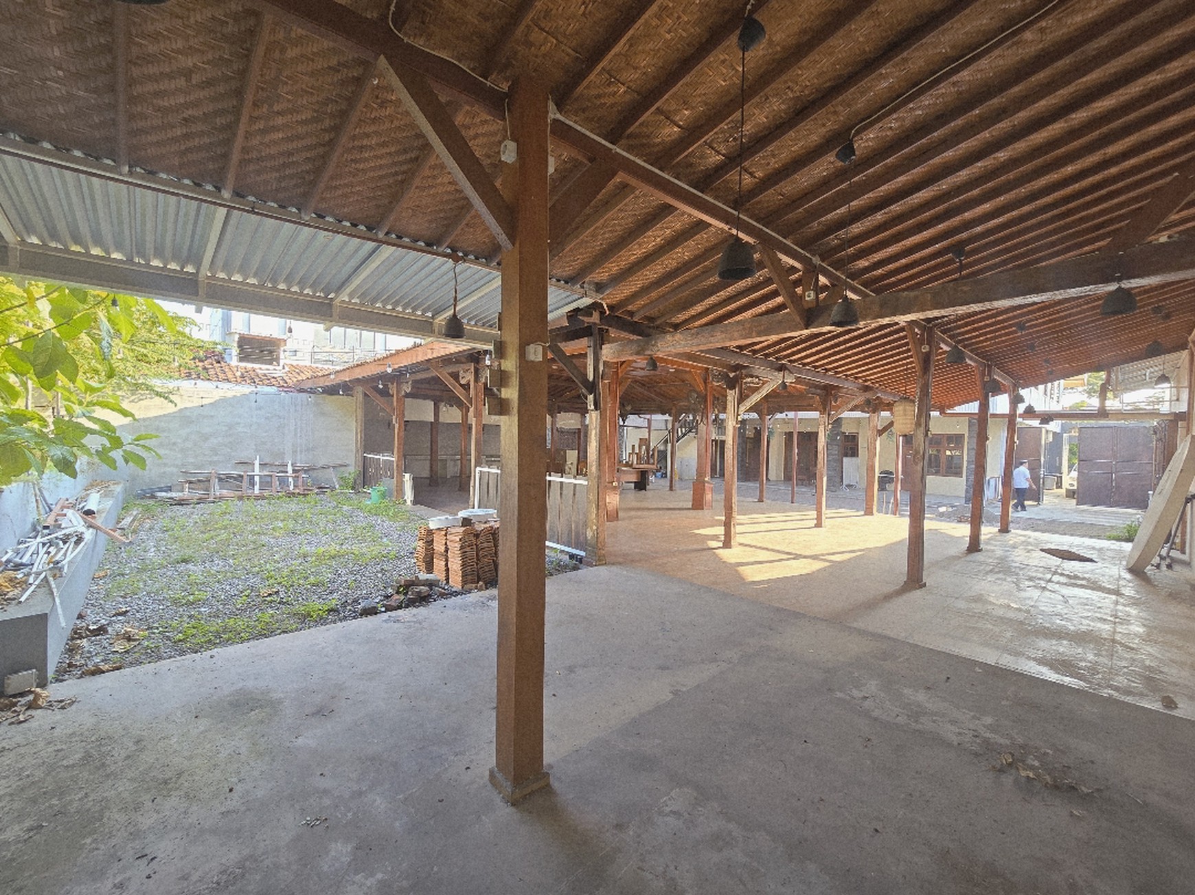 Dijual Rumah Usaha Surabaya Pusat