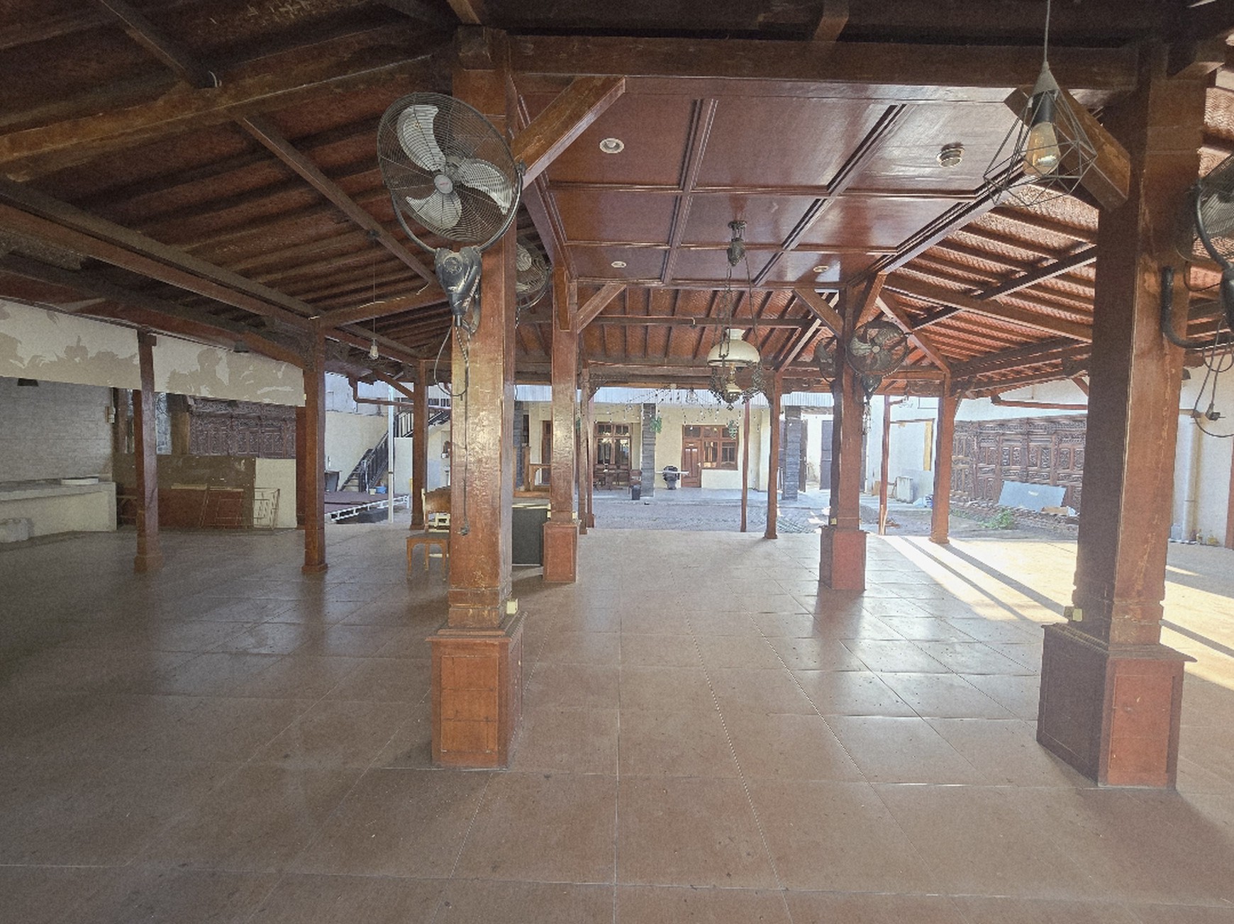Dijual Rumah Usaha Surabaya Pusat