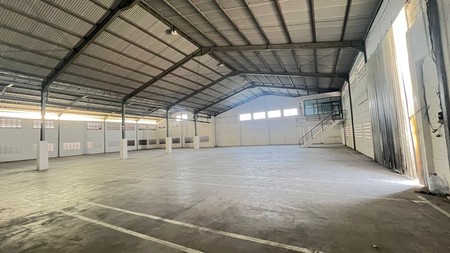 GUDANG  SEWA SIAP PAKAI RAYA TROSOBO TAMAN KRIAN SIDOARJO  