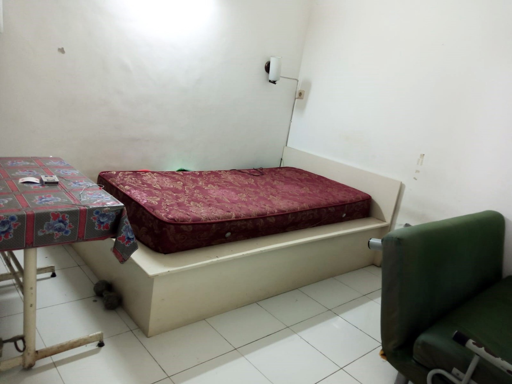 Ruko di Jemur Andayani Surabaya Selatan, 3.5 Lantai, Cocok untuk usaha apapun, SIAP PAKAI - PG -