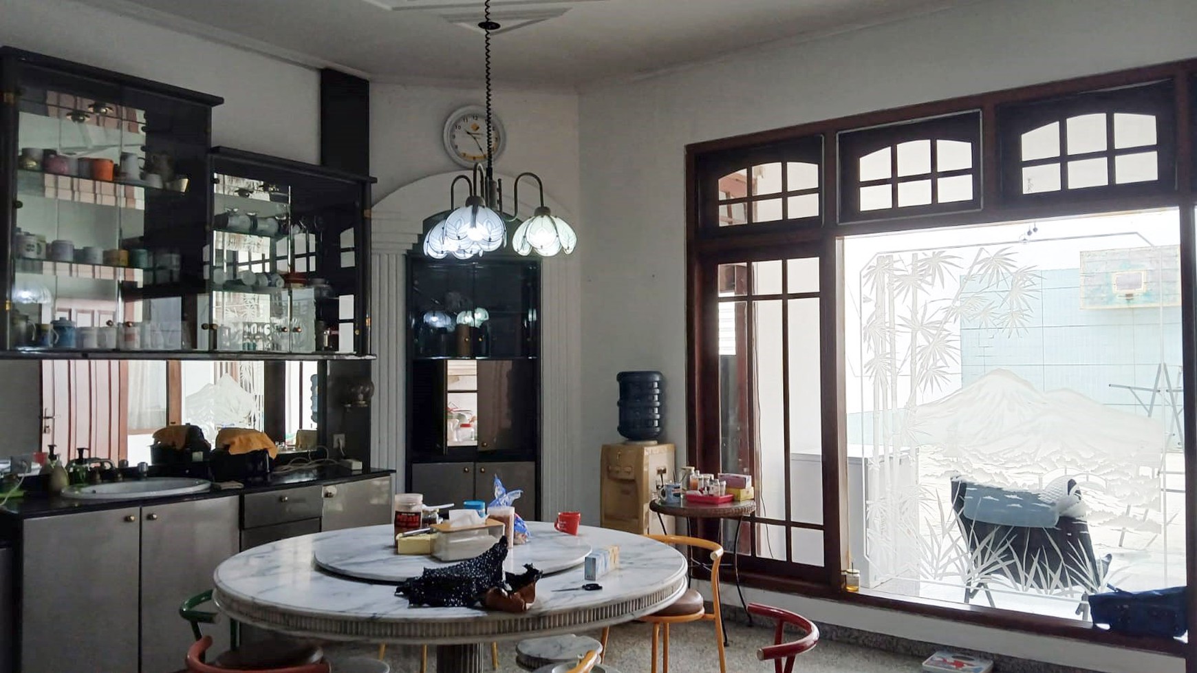 Rumah di Dharmahusada Indah Surabaya Timur, 2 Lantai, Siap Huni