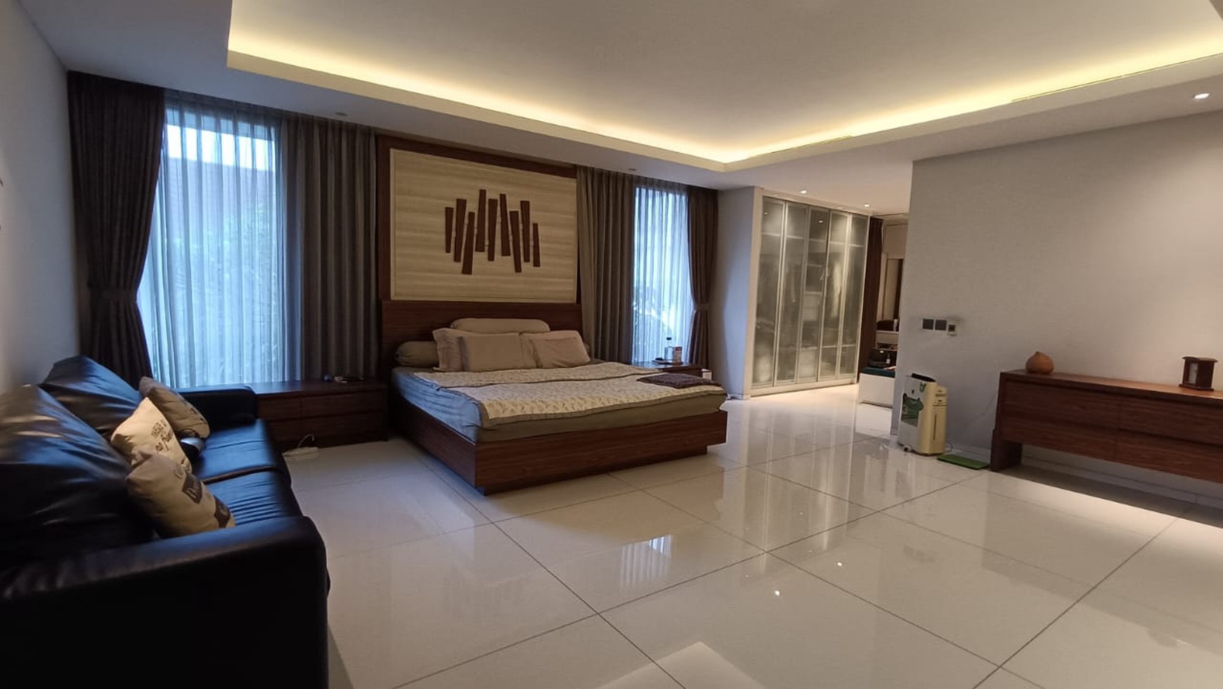Dijual Rumah Serasa Tinggal di Villa Bali di Sukamulya